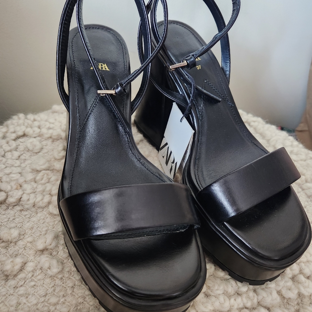 Zara Chunky Block Heel Sandals - Picture 13 of 14